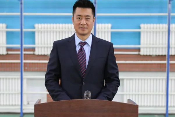 国家级篮球裁判邢金明教授